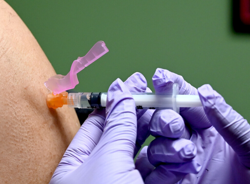 Black, Hispanic And American Indian/alaska Native Adults More Likely To Be Hospitalized For Flu And Less Likely To Be Vaccinated, Cdc Report Finds