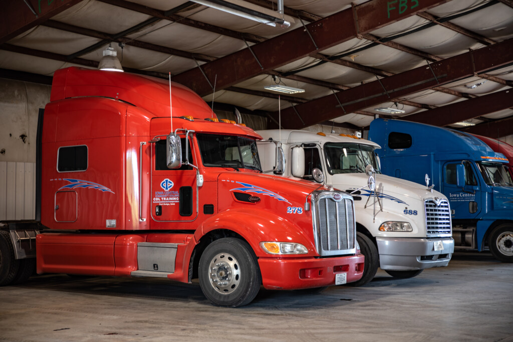 Epa Finalizes Tougher Pollution Standards For Large Vehicles Like Trucks And Buses
