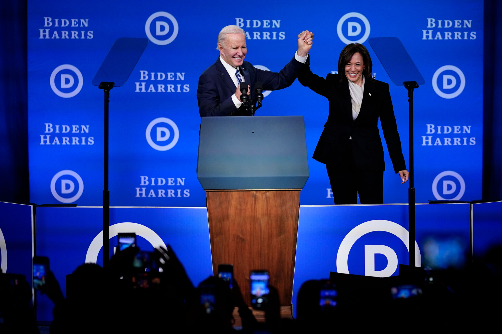 Biden Rallies Democrats Around Accomplishments And Against ‘extreme’ Gop Ahead Of Possible 2024 Bid