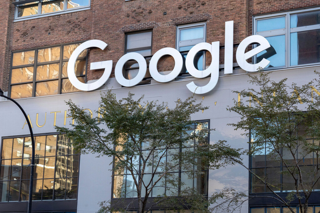 Google Unveils Its Chatgpt Rival