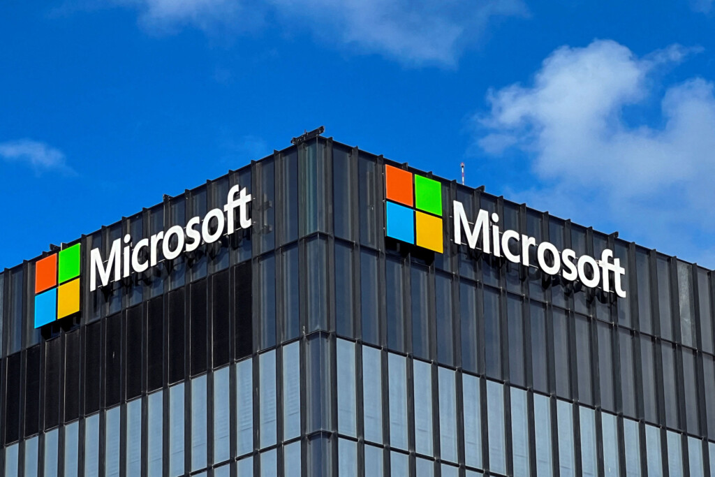 Massive Microsoft Outlook Outage Brings Email To A Halt