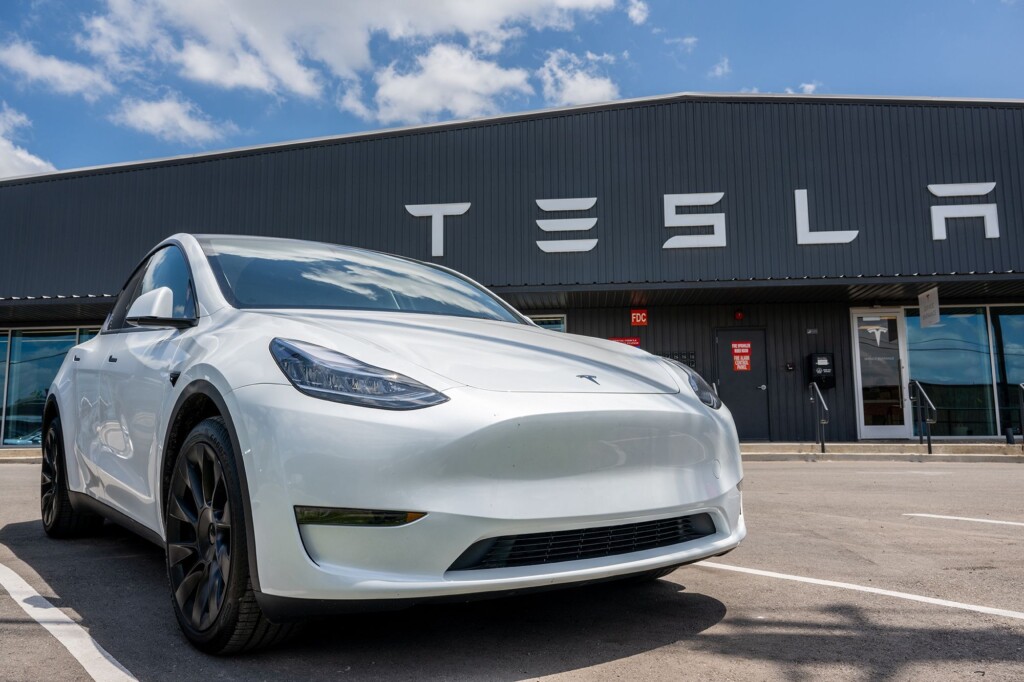 Tesla Shares Rise On Strong Sales Report