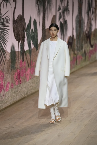 Dior Brings Ethereal Goddesses, Silver Threads, To Paris Couture