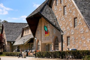 Christmas Tree Shops Is Closing All 70 Stores
