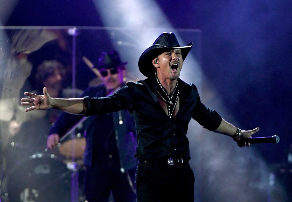 Tim Mcgraw Speaks Out On Concertgoers Throwing Things At Shows: ‘it’s Terrible’