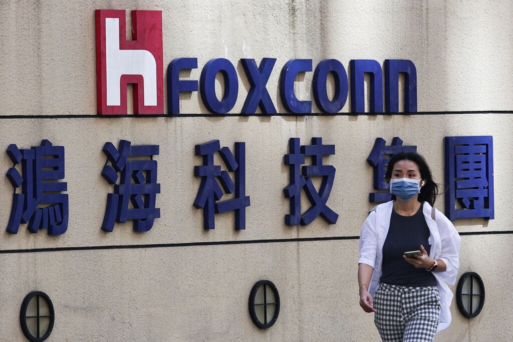 Taiwan’s Foxconn Says It Sees ‘billions’ Of Dollars In India Investments