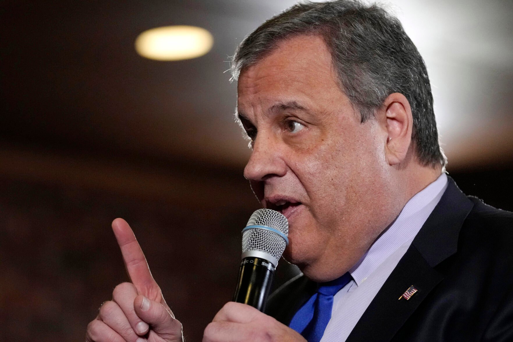 <p>Republican presidential candidate former New Jersey Gov. Chris Christie speaks at a town hall campaign event at Mitchell Hill BBQ Grill and Brew, Tuesday, Jan. 9, 2024, in Rochester, N.H.</p>