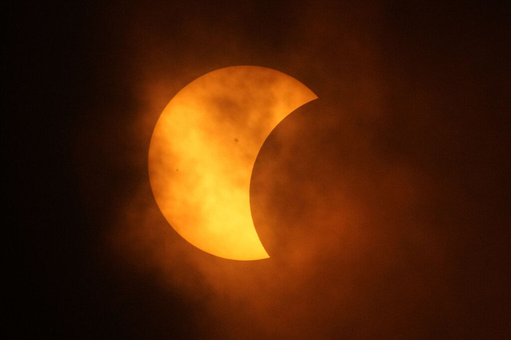 Solar Eclipse Darkens Skies Across 15 States Monday