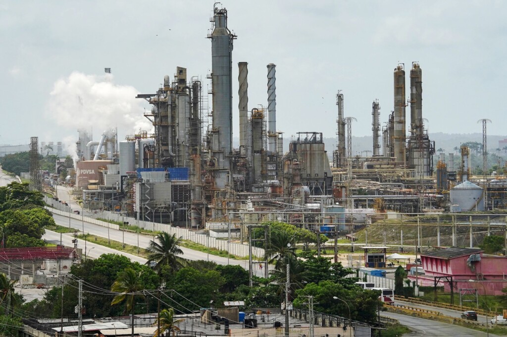 Opec May Soon Lose Its Sway Over Global Oil Prices, Iea Says