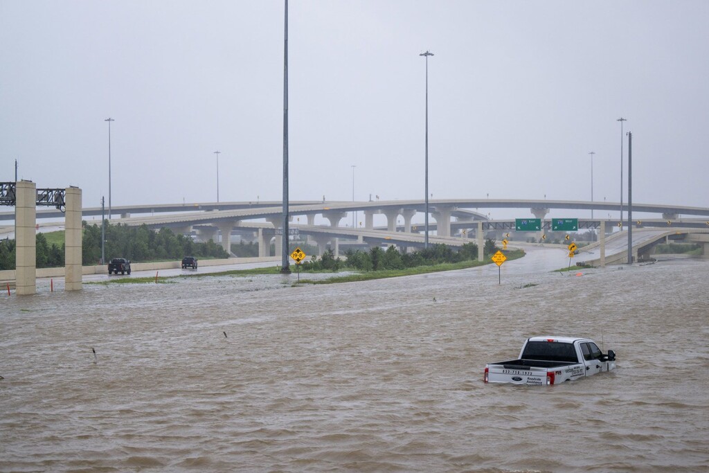 Beryl Leaves Millions Of Texans Without Power As Dangerous Heat Descends On The Region