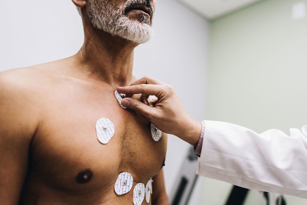 Common Heart Conditions Raise The Risk Of Dementia, Experts Say