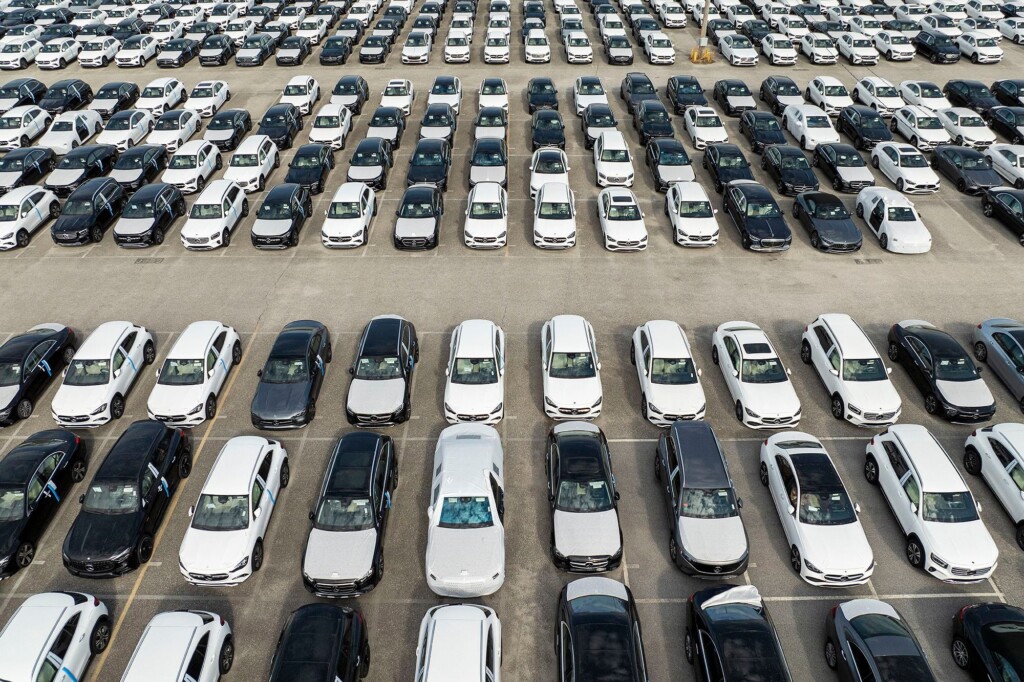 Trump Eases Auto Tariffs