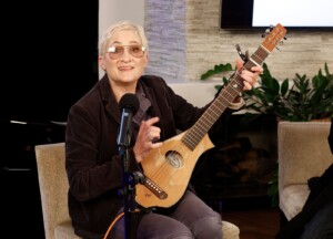 Jill Sobule, Singer Of Iconic ’90s Anthems ‘i Kissed A Girl’ And ‘supermodel,’ Dead At 66 In House Fire