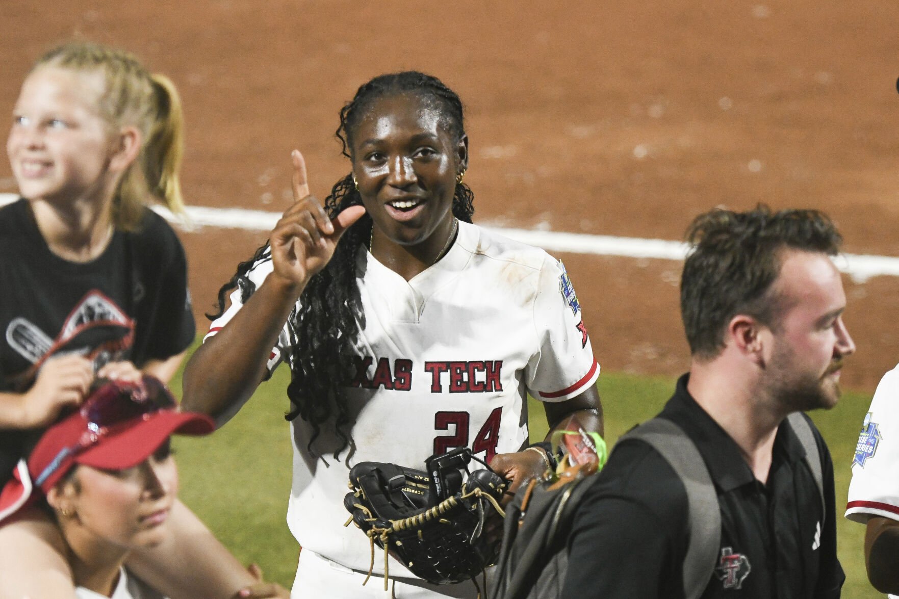 Federal Judge Approves $2.8b Antitrust Settlement, Clears Way For Colleges To Pay Athletes