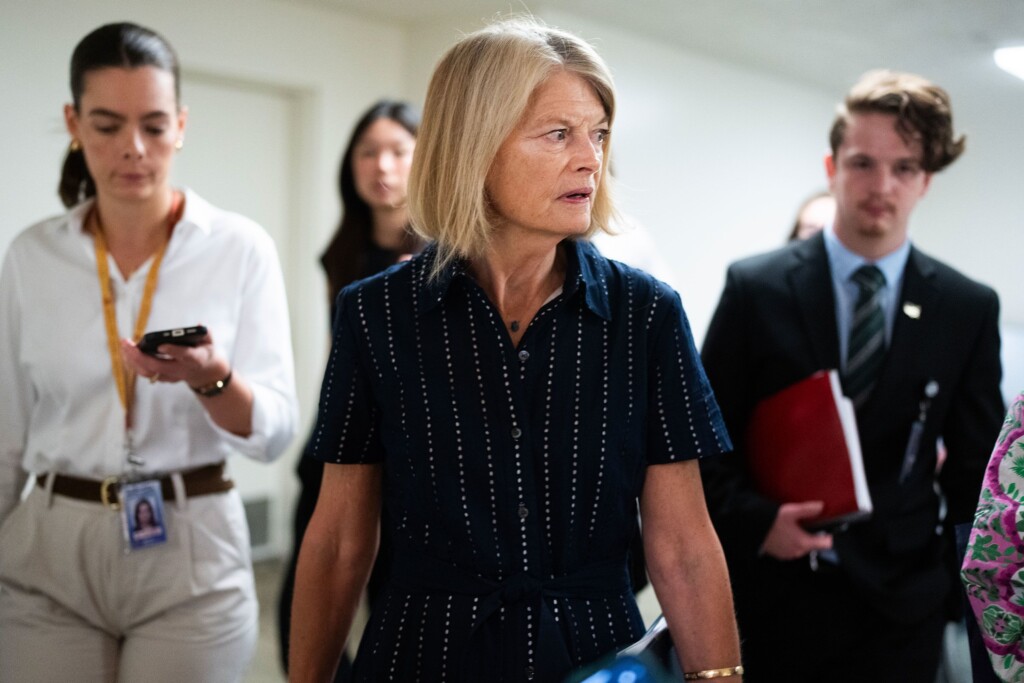 Murkowski Questions Whether Trump Admin Is Attacking Obama To Distract From Epstein Fallout