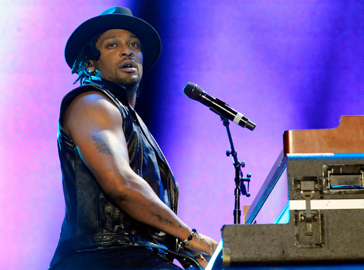 D’angelo, Grammy Winning R&b Singer Who Became An Icon With ‘untitled (how Does It Feel),’ Dies