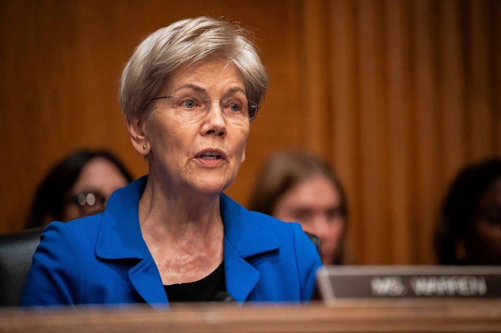 Elizabeth Warren Calls For Trump To Release The Jobs Report Despite Shutdown