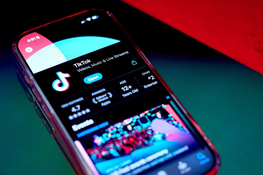 Tiktok Searches Pushed 13 Year Olds Toward Pornographic Content, Report Says