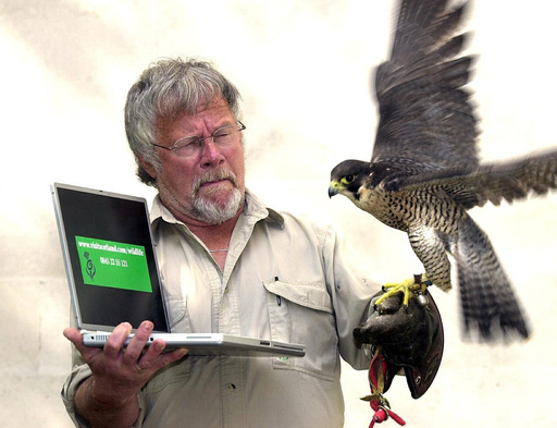 Bill Oddie, Wildlife Presenter And Star Of British Comedy Series ‘the Goodies,’ Dies At 85