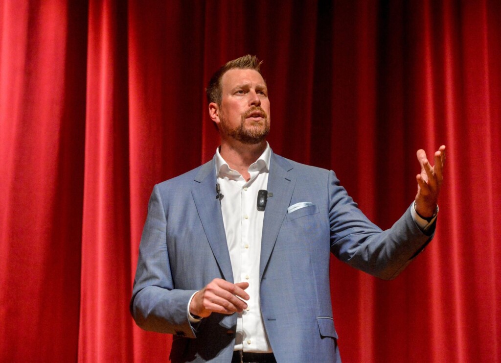 Ryan Leaf Lost Everything. Now He’s The Voice Of A Pac 12 Finding Its Way Back Too
