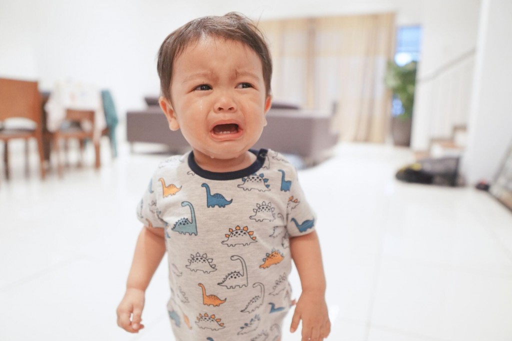 3 Steps To Follow When Your Child Throws A Tantrum
