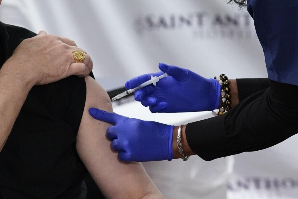 Minnesota Seniors ‘frustrated And Confused’ About Covid 19 Vaccine Process, Aarp Says