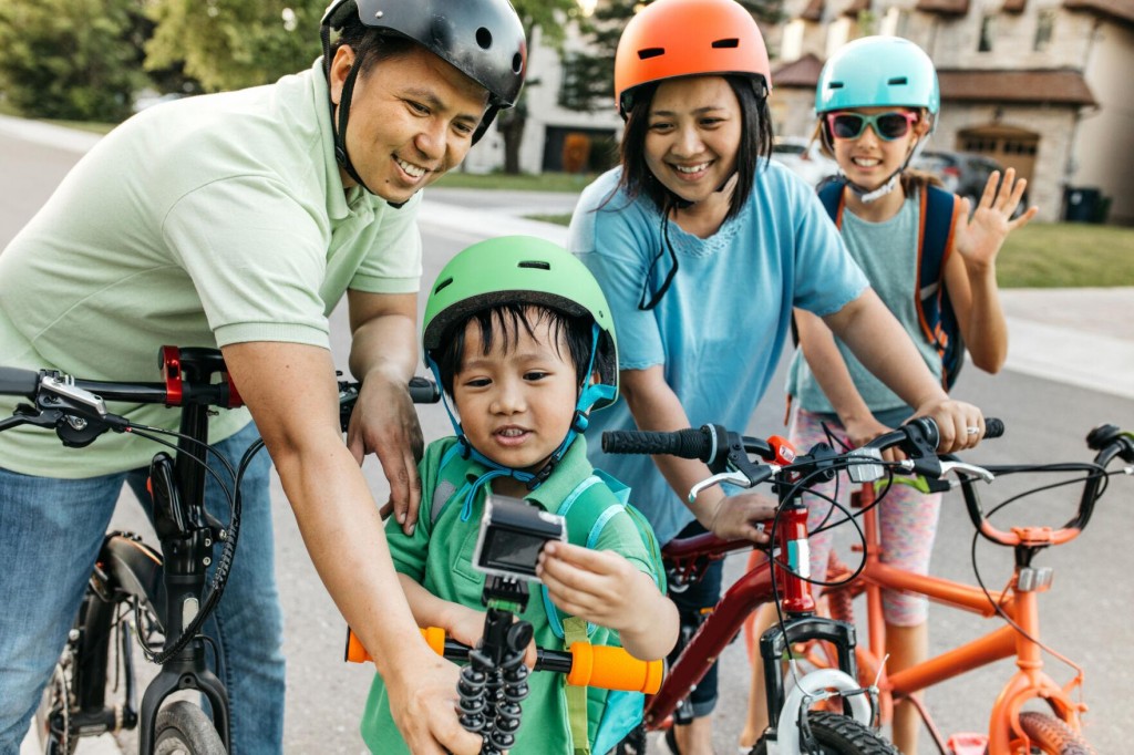 3 Ways Companies Could Offer More Father Friendly Policies That Will Help Women