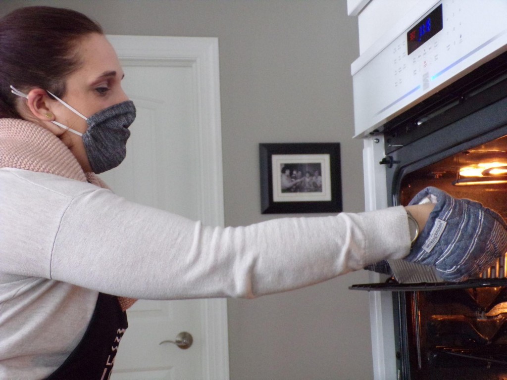 Lots Of Lasagna Love | Volunteer Home Cooks Deliver Lasagnas To Community