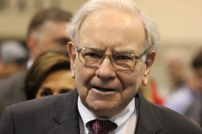 4 Warren Buffett Lessons From His Latest Shareholder Letter