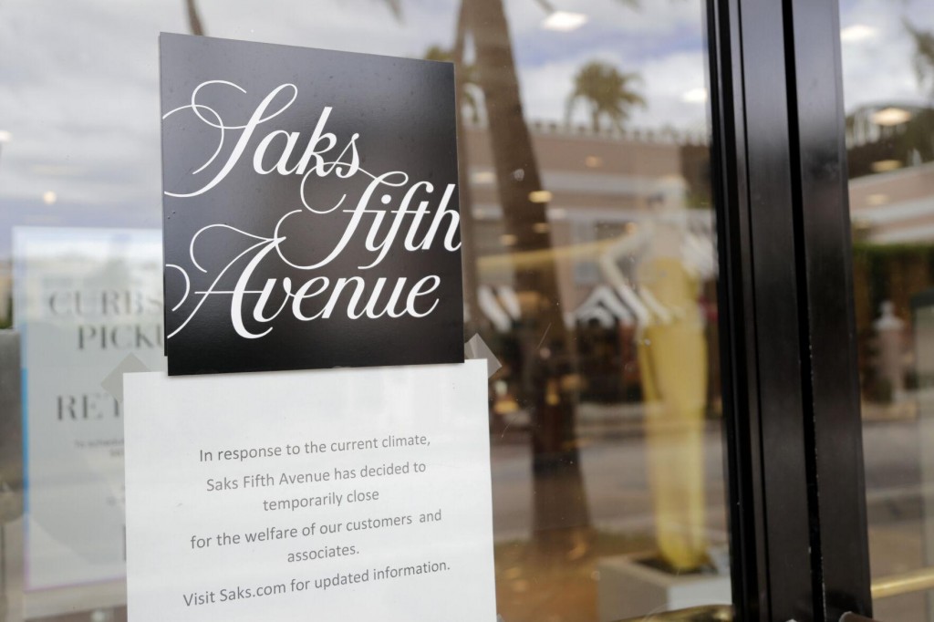 Luxury Seller Saks To Spinoff Website Into Separate Company