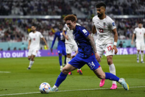Us Beats Iran, Advances To Round Of 16 At World Cup