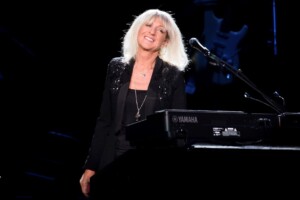 Kirstie Alley, Emmy Winning ‘cheers’ Star, Dies At 71