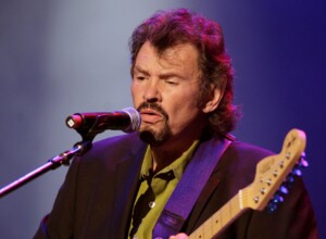 Kirstie Alley, Emmy Winning ‘cheers’ Star, Dies At 71