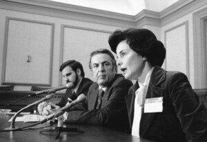 Dianne Feinstein, Centrist Democrat Who Served As California Senator Since 1992, Dies At 90