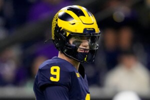 Michigan Completes Undefeated Season With 34 13 College Football Playoff Championship Game Victory Over Washington