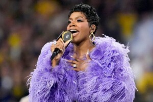 Michigan Completes Undefeated Season With 34 13 College Football Playoff Championship Game Victory Over Washington