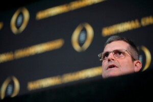 Michigan Completes Undefeated Season With 34 13 College Football Playoff Championship Game Victory Over Washington