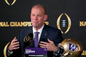 Michigan Completes Undefeated Season With 34 13 College Football Playoff Championship Game Victory Over Washington