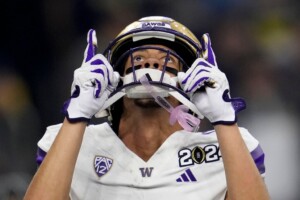 Michigan Completes Undefeated Season With 34 13 College Football Playoff Championship Game Victory Over Washington