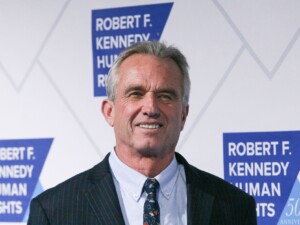 Robert F. Kennedy Jr. Says He’s Suspending His Presidential Bid And Backing Donald Trump