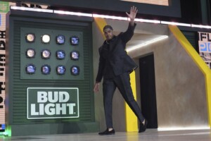 Miami Quarterback Cam Ward Goes No. 1 Overall In Nfl Draft To Titans