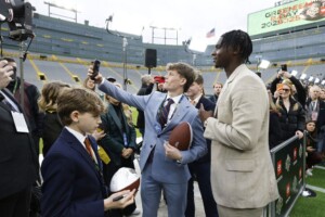 Miami Quarterback Cam Ward Goes No. 1 Overall In Nfl Draft To Titans
