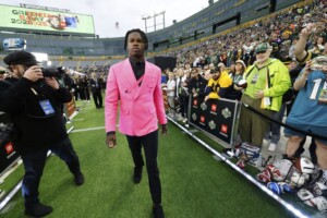 Miami Quarterback Cam Ward Goes No. 1 Overall In Nfl Draft To Titans