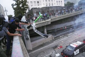 Appeals Court Temporarily Blocks Judge’s Ruling To Return Control Of National Guard To California