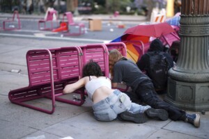 Appeals Court Temporarily Blocks Judge’s Ruling To Return Control Of National Guard To California