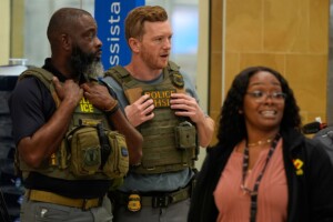 Trump Says He’ll Sign Order To Pay Tsa Agents As Congress Struggles To Reach Funding Deal