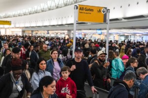 Trump Says He’ll Sign Order To Pay Tsa Agents As Congress Struggles To Reach Funding Deal