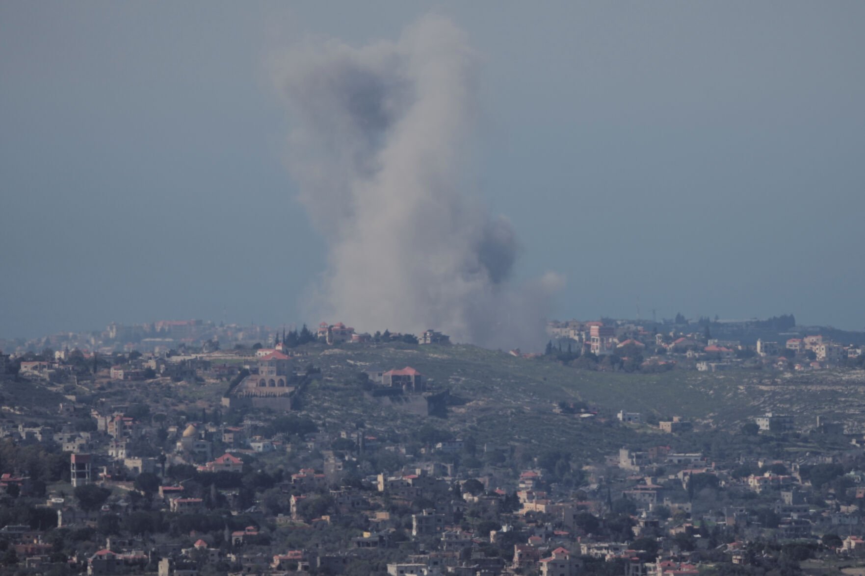 <p>Smoke rises following Israeli bombardment in southern Lebanon as seen from northern Israel, March 2.</p>