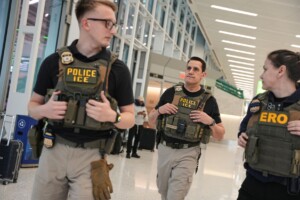 Trump Says He’ll Sign Order To Pay Tsa Agents As Congress Struggles To Reach Funding Deal