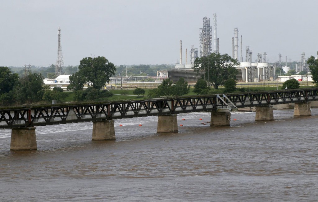 Letter To The Editor: Holding On To The River Parks Bridge